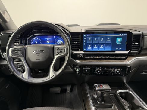 Used 2023 Chevrolet Silverado 1500 LT Trail Boss w/ Convenience Package II image 31