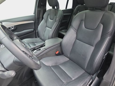 Used 2016 Volvo XC90 T5 Momentum image 18