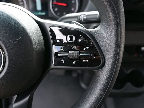 Used 2023 Mercedes-Benz Sprinter 2500 image 10