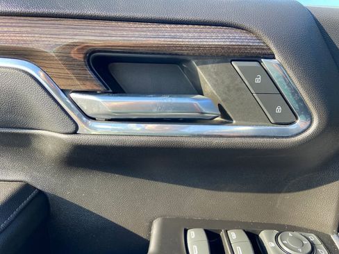 Used 2023 Chevrolet Silverado 1500 LT image 16