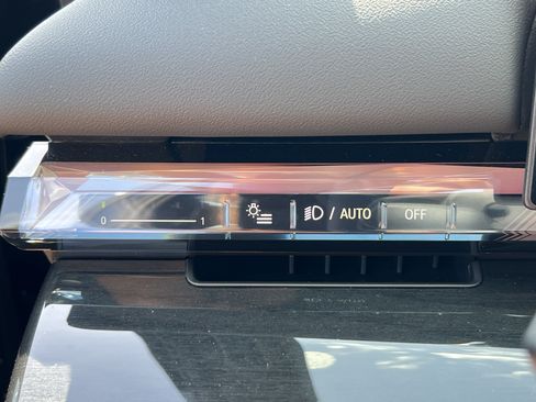 Used 2026 BMW 540i xDrive AWD/4WD image 37