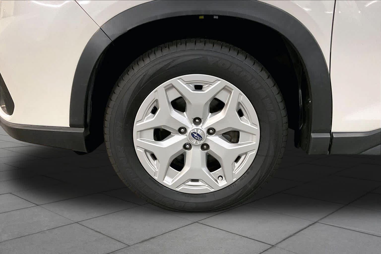Used 2020 Subaru Forester w/ Alloy Wheel Package AWD/4WD image 11