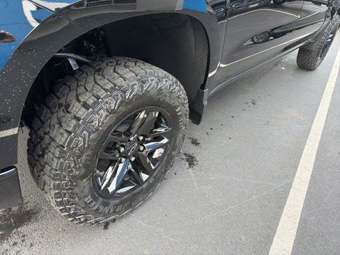 New 2026 Chevrolet Silverado 1500 Custom Trail Boss AWD/4WD image 8