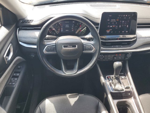 Used 2022 Jeep Compass Latitude w/ Convenience Group AWD/4WD image 27