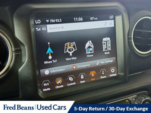Used 2023 Jeep Wrangler Unlimited Sahara AWD/4WD image 15