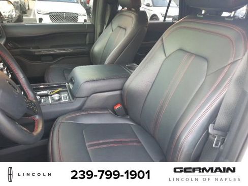 Used 2024 Ford Expedition Limited image 12