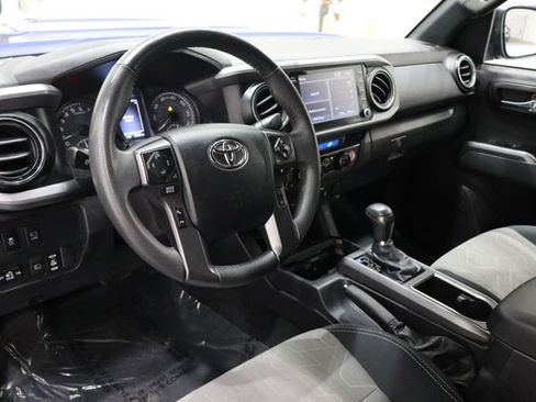 Used 2023 Toyota Tacoma TRD Sport image 19