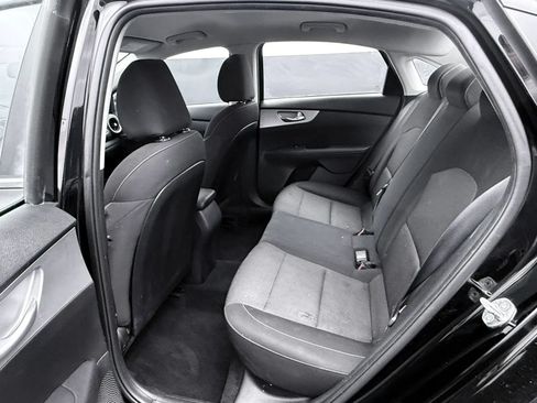 Used 2023 Kia Forte LXS FWD image 28