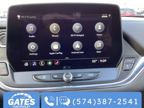 Used 2025 Chevrolet Blazer LT image 3