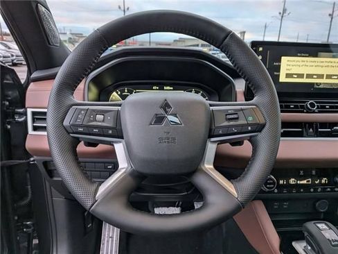 New 2026 Mitsubishi Outlander SEL AWD/4WD image 17