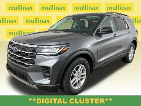 New 2026 Ford Explorer Active RWD image 14
