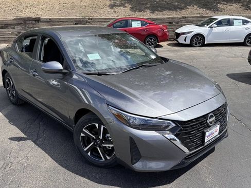 New 2025 Nissan Sentra SV w/ Trunk Package image 4