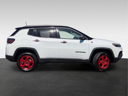 Used 2022 Jeep Compass Trailhawk w/ Trailhawk Elite Group AWD/4WD image 4