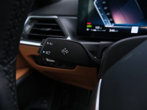 Used 2024 BMW 330i Sedan image 41