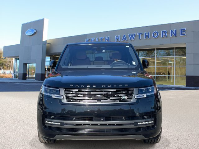 Used 2023 Land Rover Range Rover SE AWD/4WD image 2