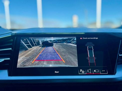 Used 2024 Audi Q4 e-tron Premium Plus w/ Premium Plus image 24