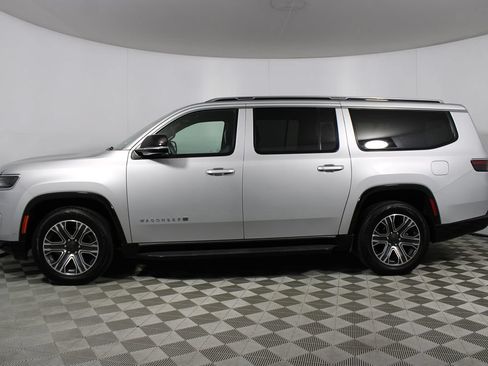 Used 2024 Jeep Wagoneer L Series II RWD image 48