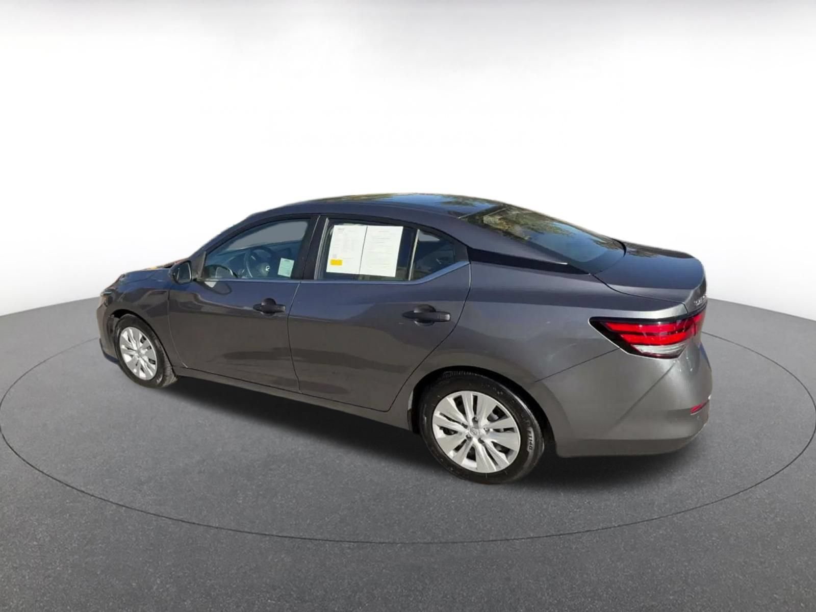 Used 2025 Nissan Sentra S FWD image 9