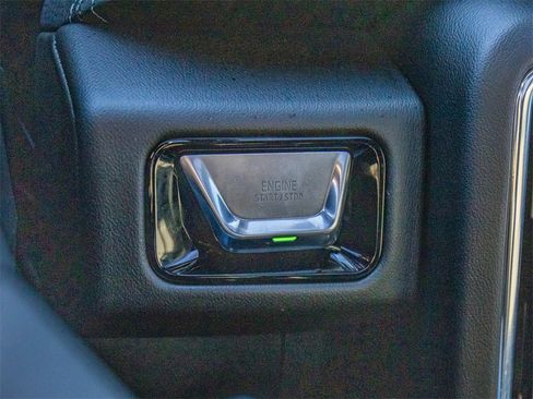 Used 2026 GMC Yukon XL Denali w/ Sun & Power Step Package image 32