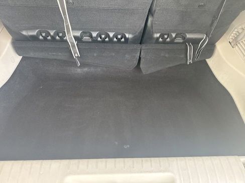 Used 2018 Chrysler Pacifica L FWD image 10