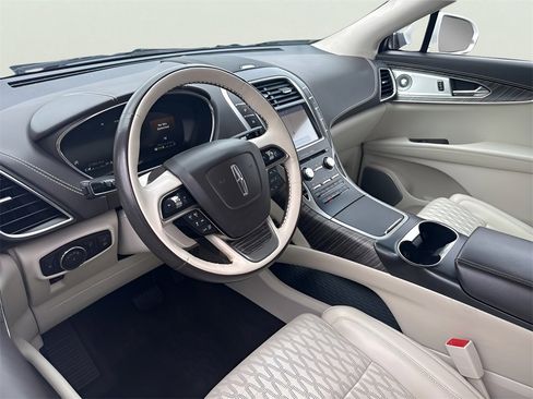 Used 2019 Lincoln Nautilus Black Label image 20