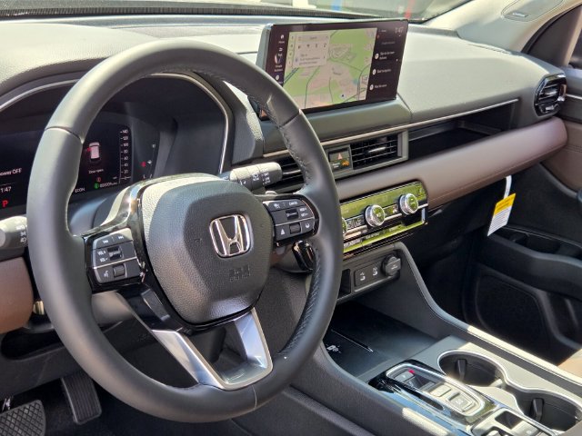 New 2026 Honda Pilot Touring image 9