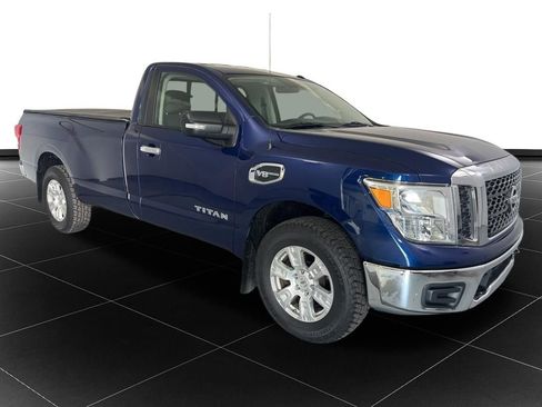 Used 2017 Nissan Titan SV AWD/4WD image 7