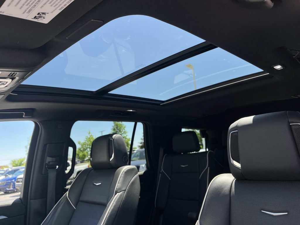 Certified 2025 Cadillac Escalade Sport AWD/4WD image 77