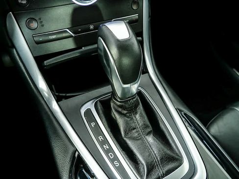 Used 2017 Ford Edge Titanium w/ Technology Package image 16