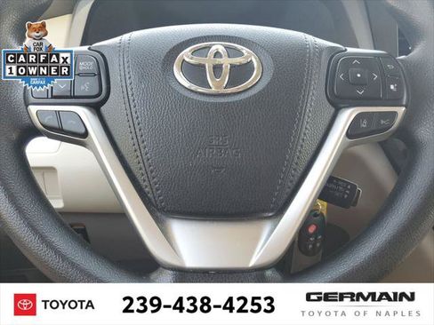 Certified 2018 Toyota Sienna LE FWD image 25