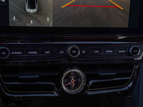 New 2026 Bentley Flying Spur Plug-In Hybrid image 25