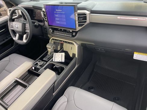New 2026 Toyota Tundra Limited AWD/4WD image 24