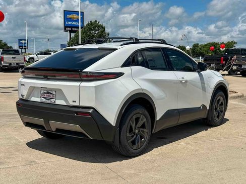 New 2026 Toyota C-HR AWD/4WD image 5