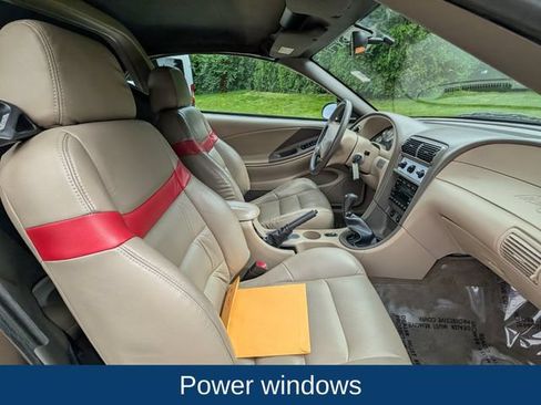 Used 2001 Ford Mustang GT RWD image 12