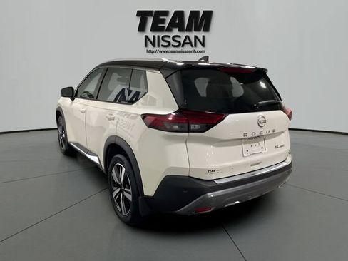 Certified 2023 Nissan Rogue SL w/ SL Premium Package AWD/4WD image 4