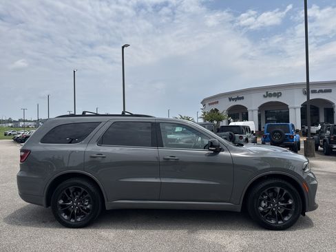 Used 2024 Dodge Durango GT RWD image 12