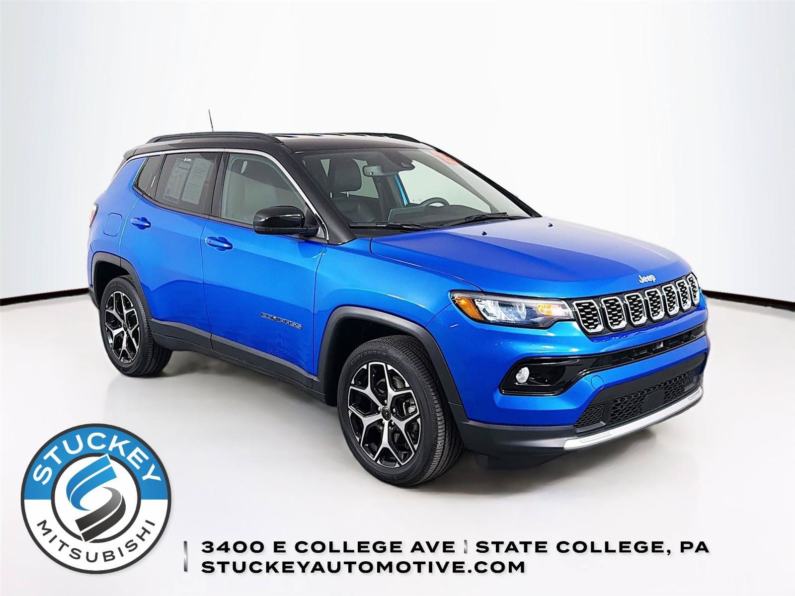 Used 2025 Jeep Compass Limited AWD/4WD image 1