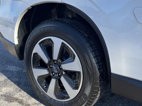 Used 2018 Subaru Forester 2.5i Premium image 9