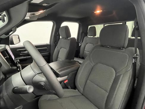 Used 2025 RAM 1500 Big Horn AWD/4WD image 17