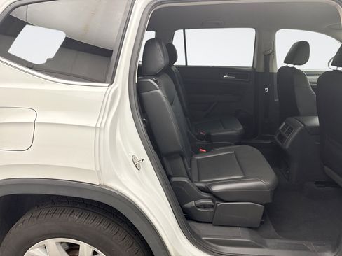 Used 2019 Volkswagen Atlas SE w/ Towing Package image 17
