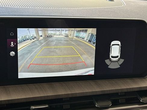 Used 2024 Kia Telluride EX image 23