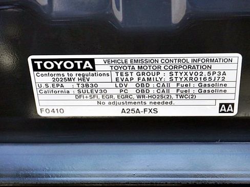 Used 2025 Toyota Camry SE w/ Convenience Package FWD image 34