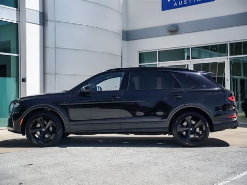 Certified 2024 Bentley Bentayga Extended Wheelbase image 5