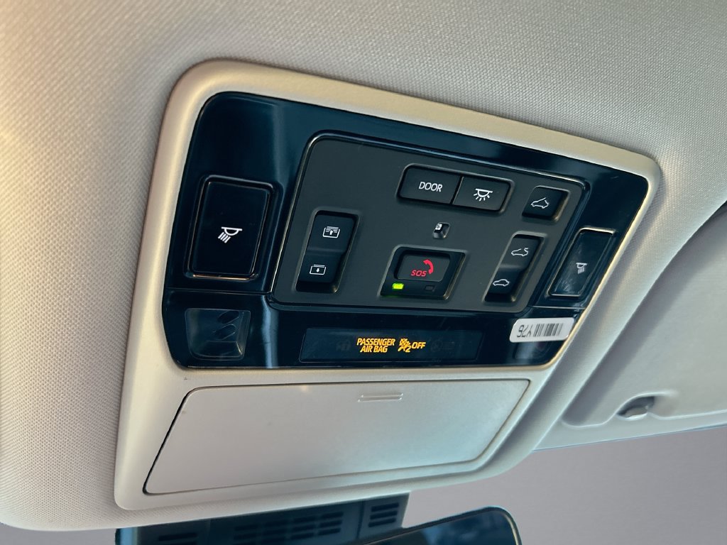 Used 2025 Toyota Grand Highlander AWD Hybrid image 28