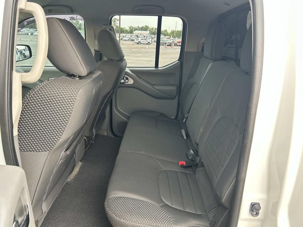 Used 2018 Nissan Frontier SV RWD image 23