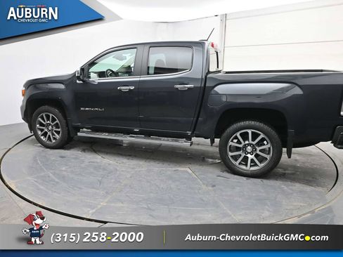 Used 2021 GMC Canyon Denali image 15