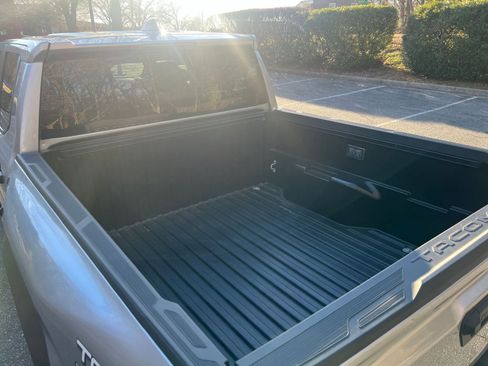 Used 2025 Nissan Altima 2.5 SR image 24