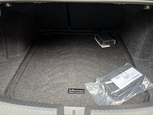 New 2026 Volkswagen Jetta SE image 29