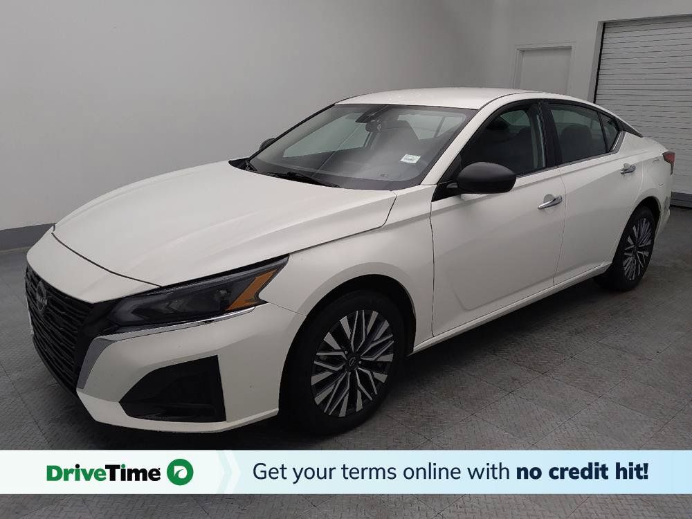 Used 2025 Nissan Altima 2.5 SV AWD/4WD image 1