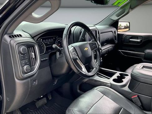 Used 2019 Chevrolet Silverado 1500 LTZ w/ LTZ Premium Package AWD/4WD image 17